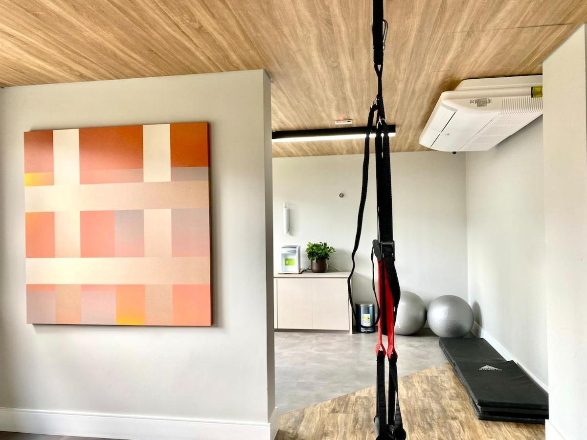 V106 - Luxo Pertinho Do Metro, Academia E Ar Cond. Apartamento *
